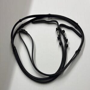 Black Leather Reins with Stops & half rolled